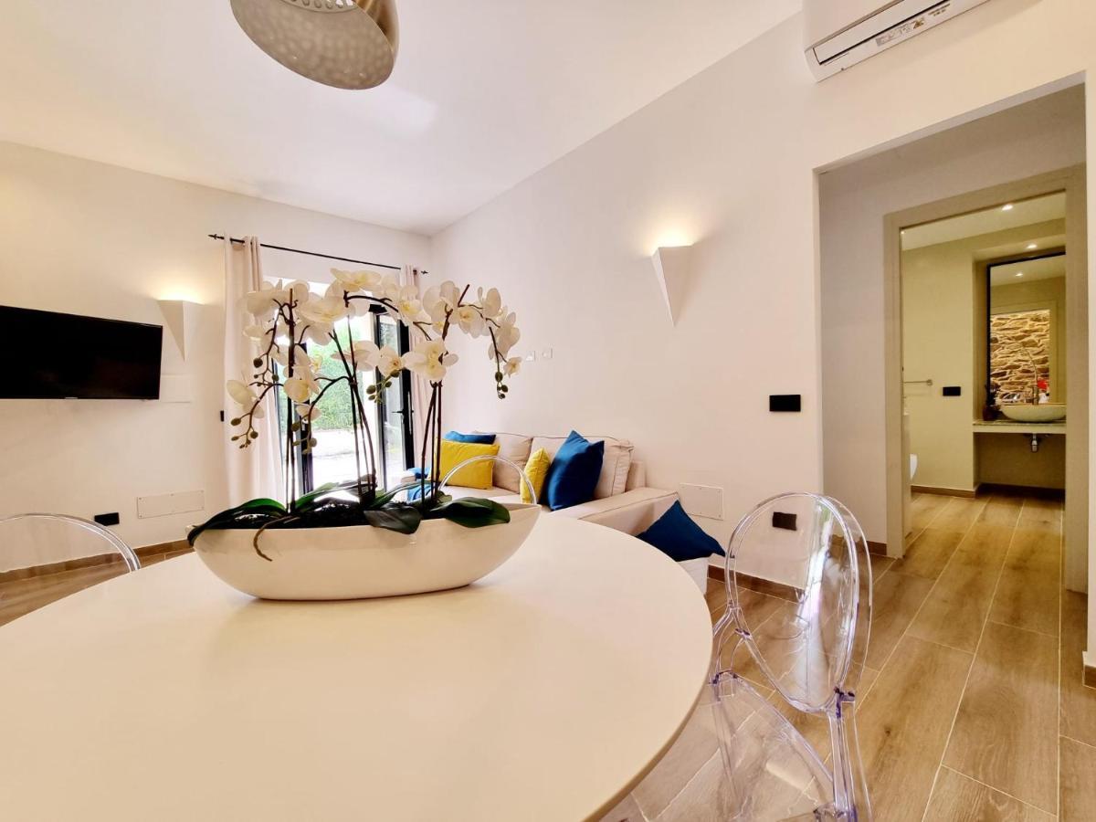 Apartamento Stazzo San Teodoro Il Ginepro Piscina Condivisa Exterior foto